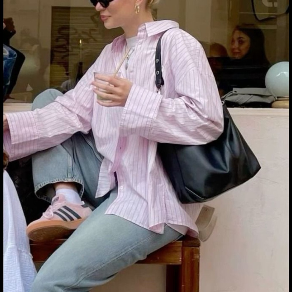 Pink diagonal striped crisp button down blouse